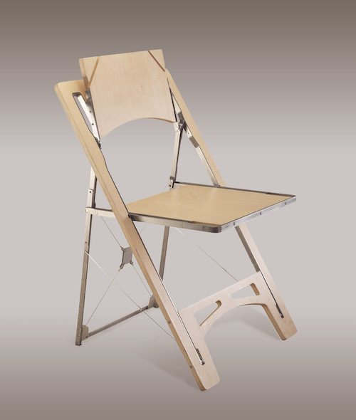 Tilt folding chair